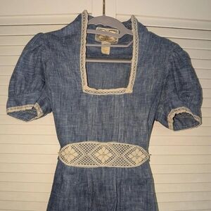 Gunne Sax Blue Blouse with Cream Accents